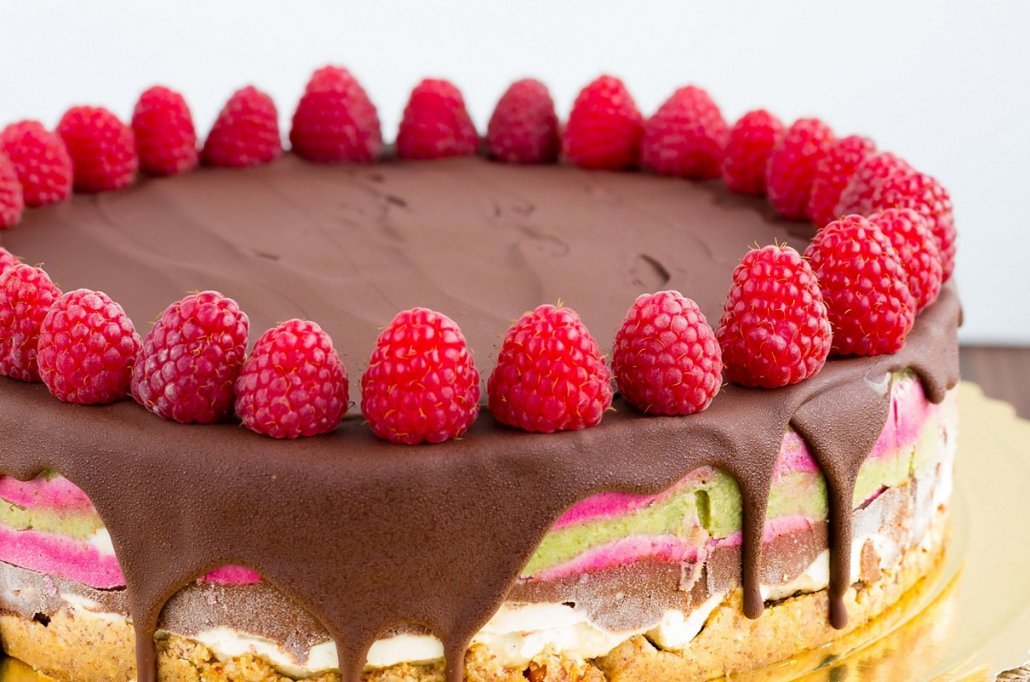 nekeptas-bananis-ledu-tortas-be-kiausiniu-receptas