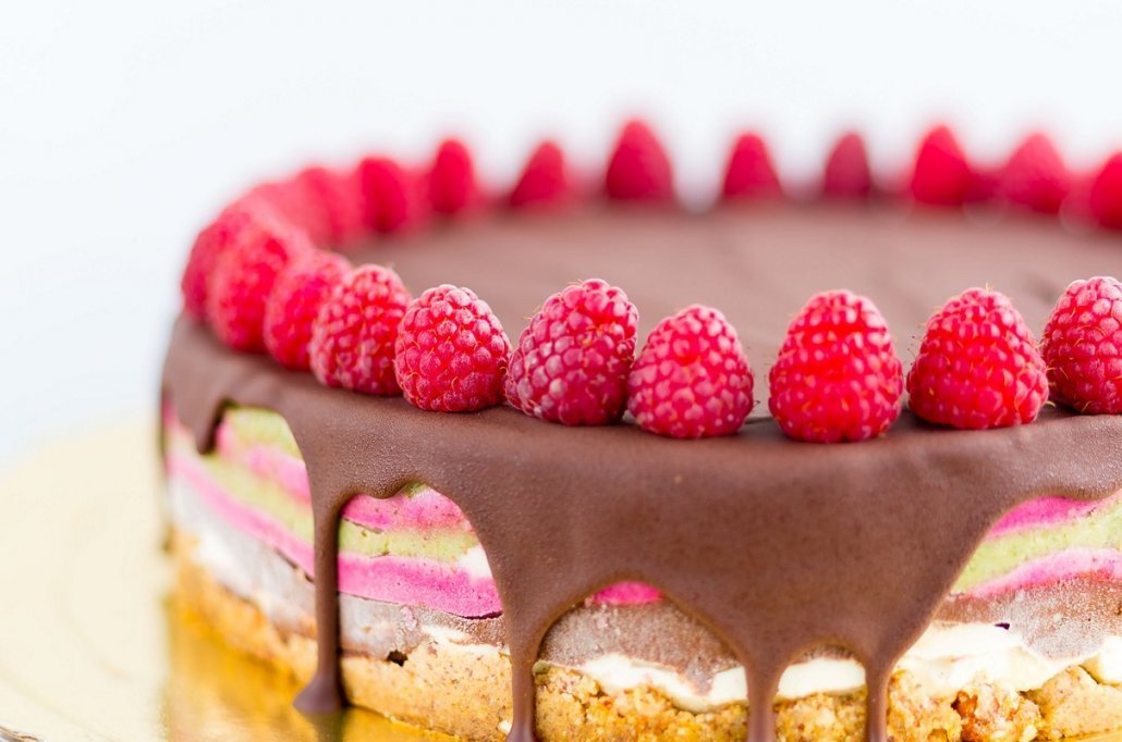 nekeptas-bananis-ledu-tortas-be-miltu-receptas