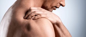 Kaip pradėti sportuoti namuose taisyklingai, kad išvengti traumų?