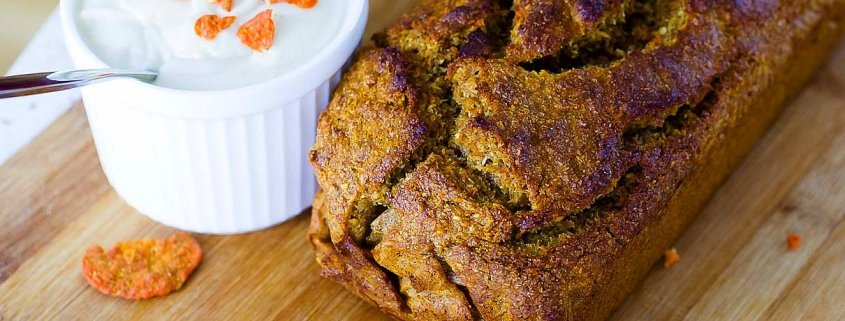 veganiska morku bananu duona pyragas su saldziarugsciu kremu receptas